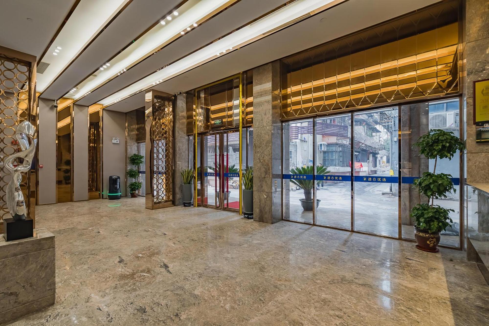 Super 8 Hotel Select Guangzhou Railway Station Xicun Subway Station Exterior foto